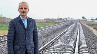 Raylarda yerli ve milli dönem! Bakan Uraloğlu açıkladı