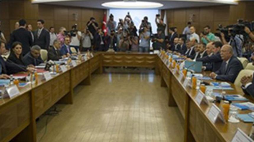 Memurlar için toplu sözleşme görüşmelerinde son gün bugün