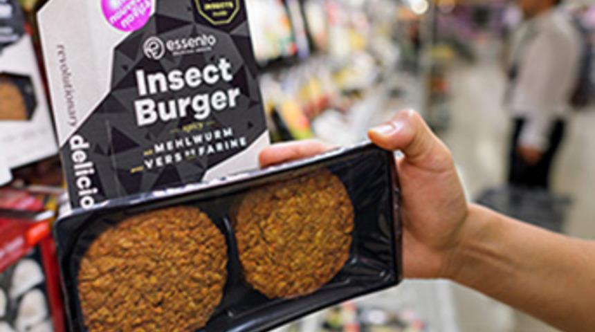İsviçre'de 'böcekburger' satışı başladı