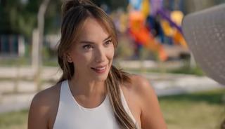 G&ouml;nl&uuml;n&uuml; &uuml;nl&uuml; profes&ouml;re kaptırdı! ''Aşk yaradı''