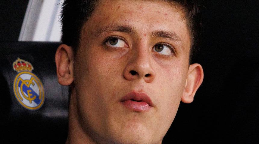 Arda G&uuml;ler'e "Kabus" gibi haber! "Yine mi yedek kul&uuml;besi?"