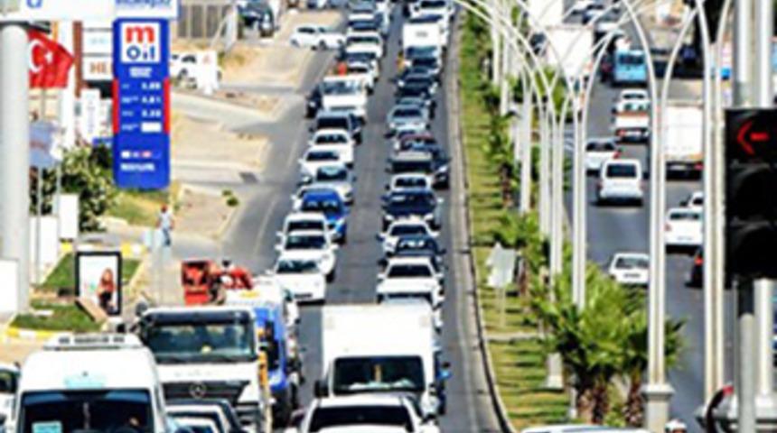 Bodrum'a 4 milyon turist geliyor, trafik durma noktasına geldi