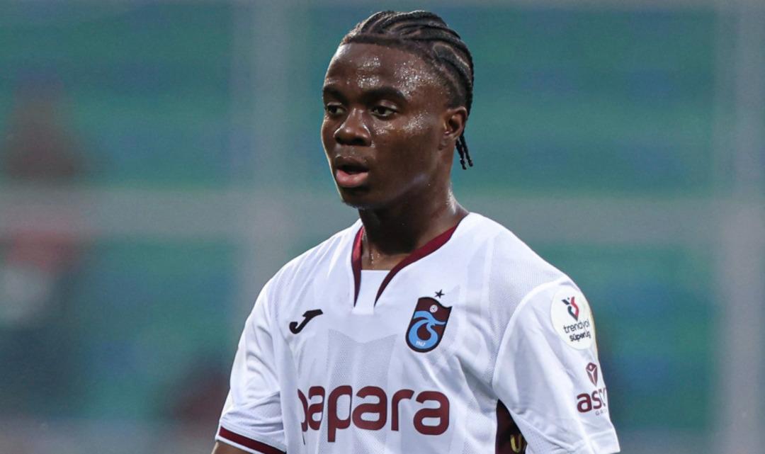 S&uuml;per Lig tarihinin en &ccedil;ılgın transferi bitiyor! Galatasaray teklifi 30 Milyon Euro ya &ccedil;ıkardı, Trabzonspor ile fark eridi 2