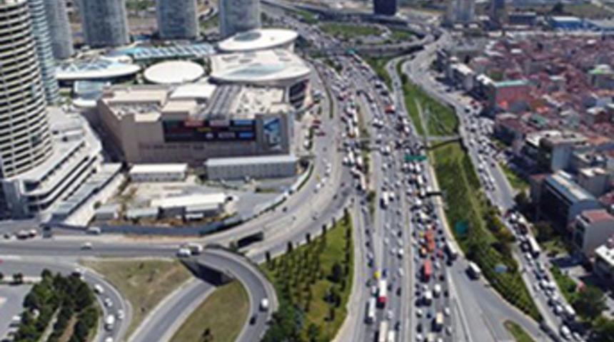 Tatilcilere &quot;erken yola çıkın&quot; uyarısı