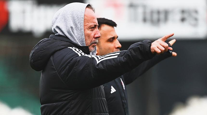 Beşiktaş, kondisyon ve taktik &ccedil;alıştı