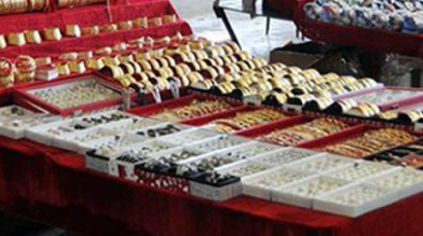Düğünlerde 'çakma altın' dönemi