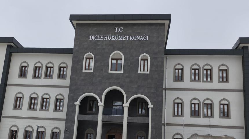 Dicle&rsquo;de 1 yılda 6 bin 519 adet k&ouml;k kenevir ele ge&ccedil;irildi