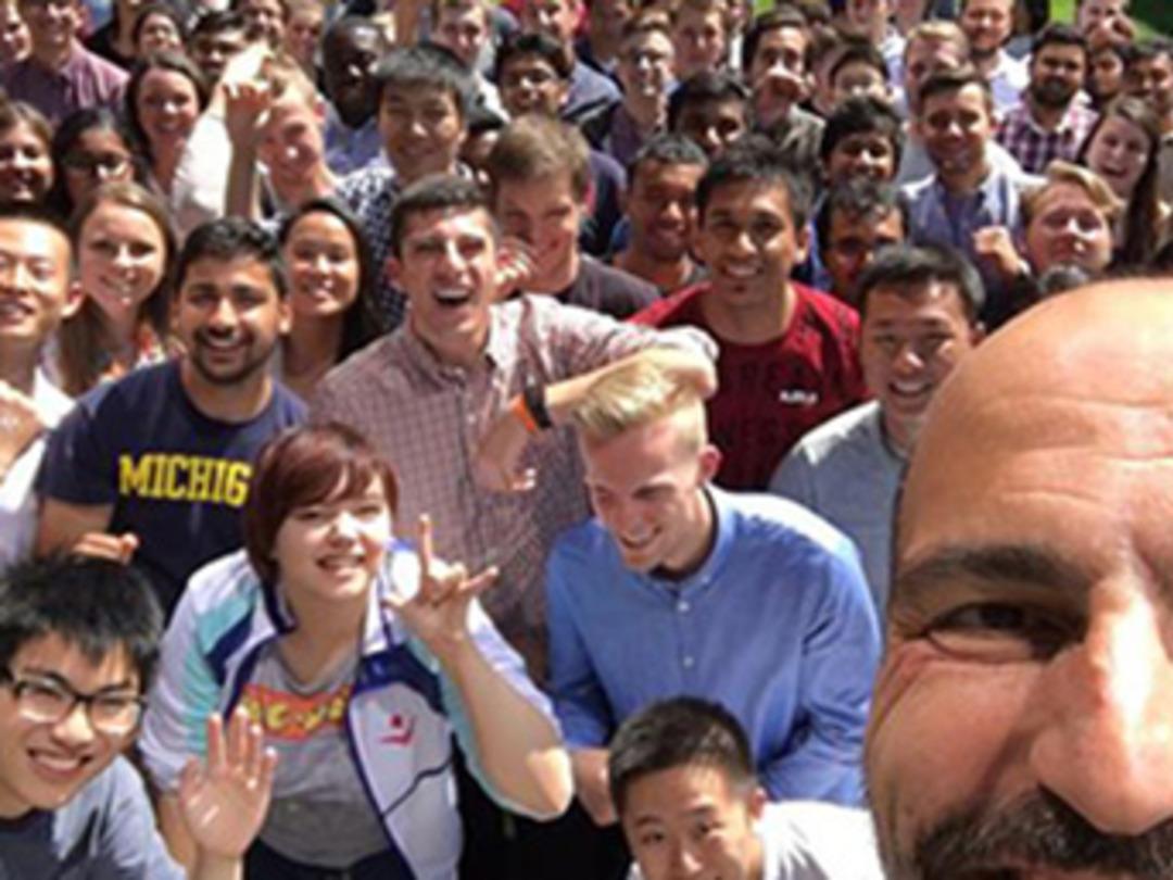 G&ouml;&ccedil;men olarak geldi dev şirketin başına ge&ccedil;ti