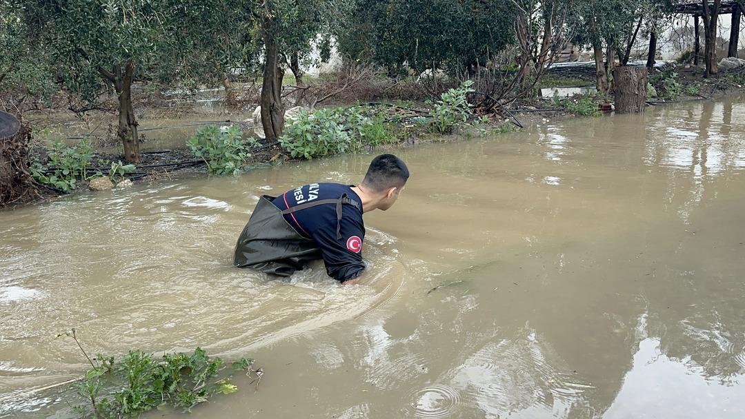 Antalya da kahreden haber: 3 yaşındaki Berra oyun oynarken hayatını kaybetti! 4