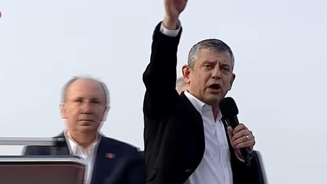 CHP lideri &Ouml;zg&uuml;r &Ouml;zel: "Verilmeyecek hesabı olanlar topuklaya topuklaya AK Parti'ye ka&ccedil;anlardır"