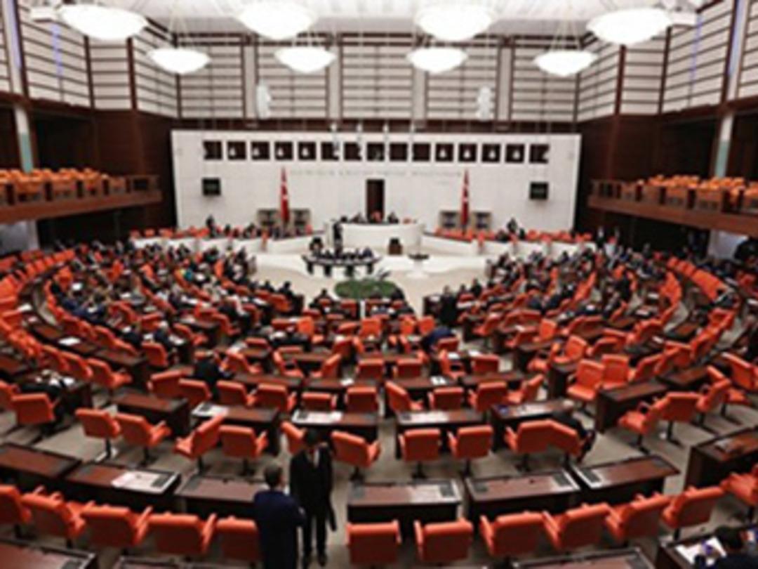 T&uuml;rk vekillerin maaş ve hakları Avrupa'yı ge&ccedil;ti