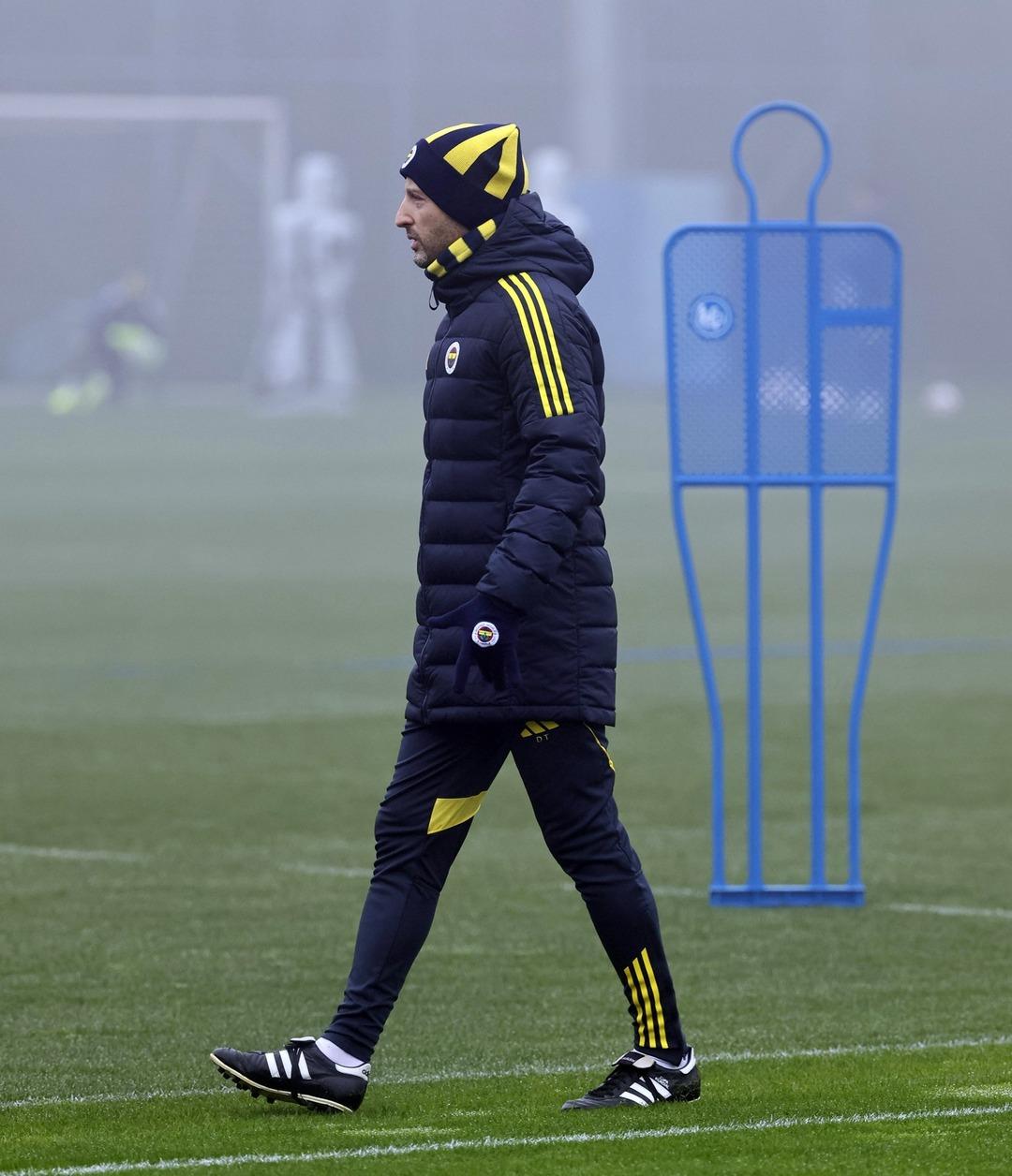 Fenerbah&ccedil;e, G&ouml;ztepe ma&ccedil;ı hazırlıklarını tamamladı 2