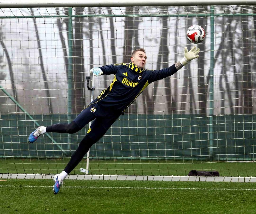 Fenerbah&ccedil;e, G&ouml;ztepe ma&ccedil;ı hazırlıklarını tamamladı 1