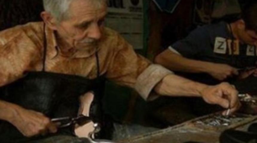 Ayakkabı zanaatkarları iş bıraktı