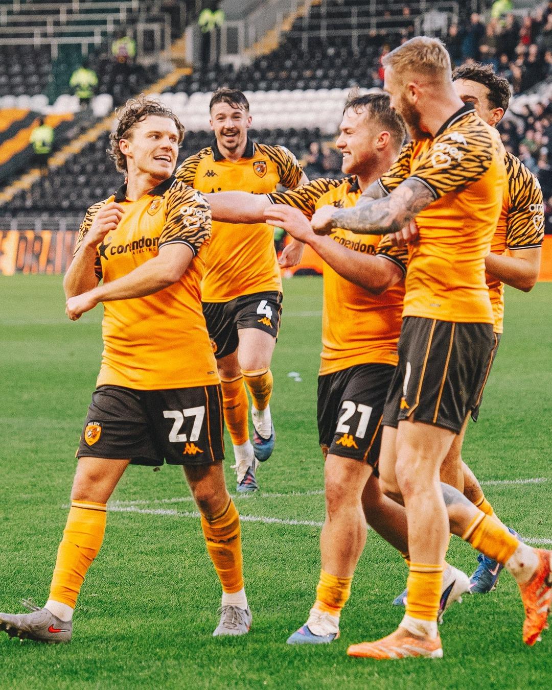 Acun Ilıcalı nın Hull City si Premier Lig hayallerini s&uuml;rd&uuml;r&uuml;yor! Kaplanlar Play-Off hattında fırtına estiriyor 3