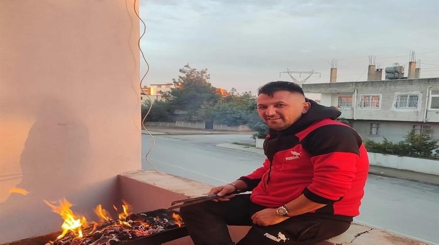 Devrilen trakt&ouml;r&uuml;n altında kalan s&uuml;r&uuml;c&uuml; hayatını kaybetti