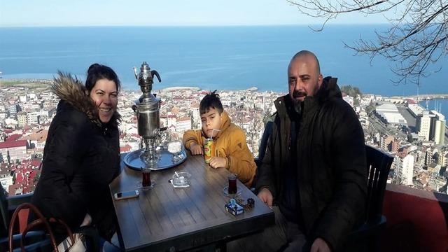 Sömestir tatili dönüşü kazada ölen çift toprağa verildi