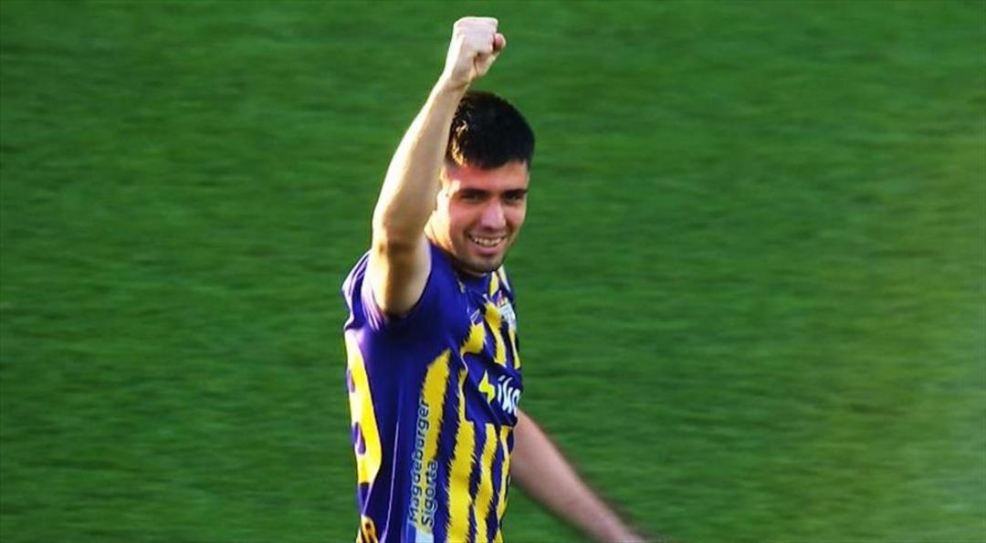 Galatasaray da Sara ile rekorlu başlangı&ccedil;! Fatih Karag&uuml;mr&uuml;k &uuml; 31.saniyede avladı 3