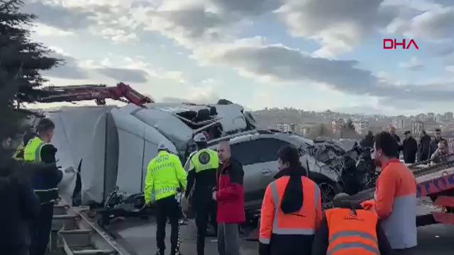 Samsun'da 4 aracın karıştığı kaza; 1 ölü, 3 yaralı