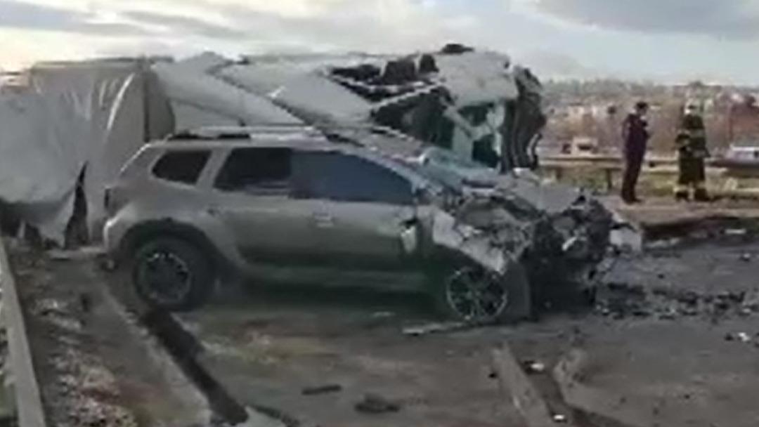 Samsun da 4 aracın karıştığı kaza; 1 &ouml;l&uuml;, 3 yaralı 1