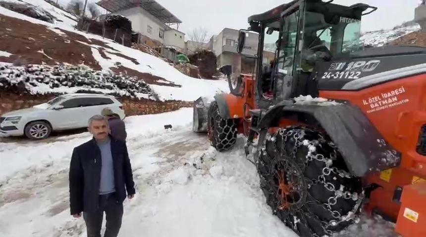 Şehit kızının mutluluğuna kar engel olamadı