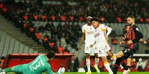 Galatasaray Fatih Karag&uuml;mr&uuml;k deplasmanında kendini buldu! 