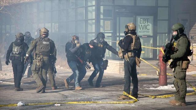 ABD'nin Minnesota eyaletinde ICE polisi bir kişiyi daha vurdu