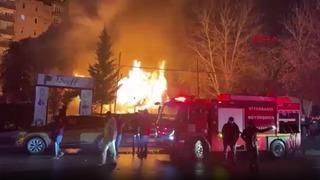 Diyarbakır’da kafede yangın