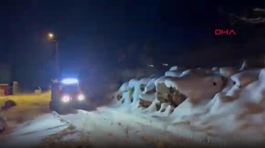 Gaziantep - Kardan yolu kapanan k&ouml;yde rahatsızlanan kadına ekipler ulaştı