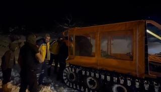 Hasta kadının imdadına paletli ara&ccedil;la AFAD yetişti