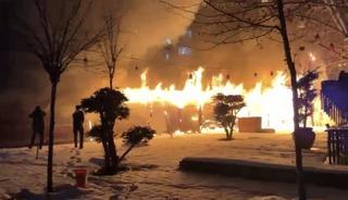 Diyarbakır&rsquo;da kafede yangın paniği