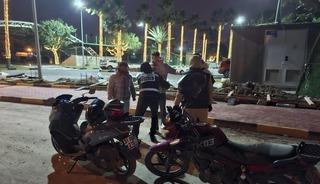 İskenderun polisi soğuk havada asayiş i&ccedil;in sahada