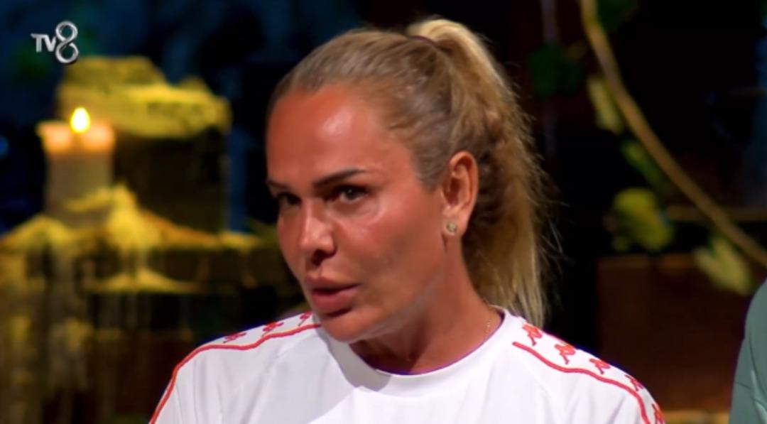 Survivor&rsquo;da Nagihan Karadere s&uuml;rprizi: Sosyal medyayı ikiye b&ouml;ld&uuml; 2