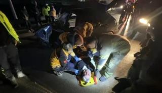 Bursa&rsquo;da sabah saatlerinde korkun&ccedil; kaza: Bariyerlere &ccedil;arpan ara&ccedil;ta 2 kişi ağır yaralandı