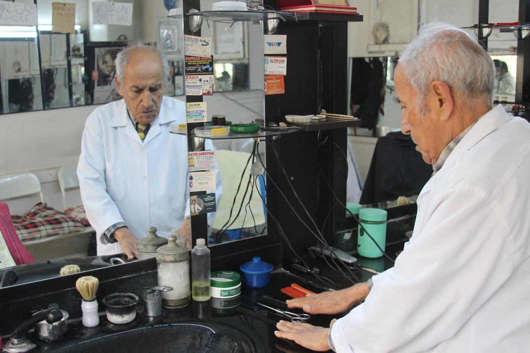 &Ccedil;ıraklığı, kalfalığı, ustalığı ve ortaklığı aynı d&uuml;kkanda yaşadı 2