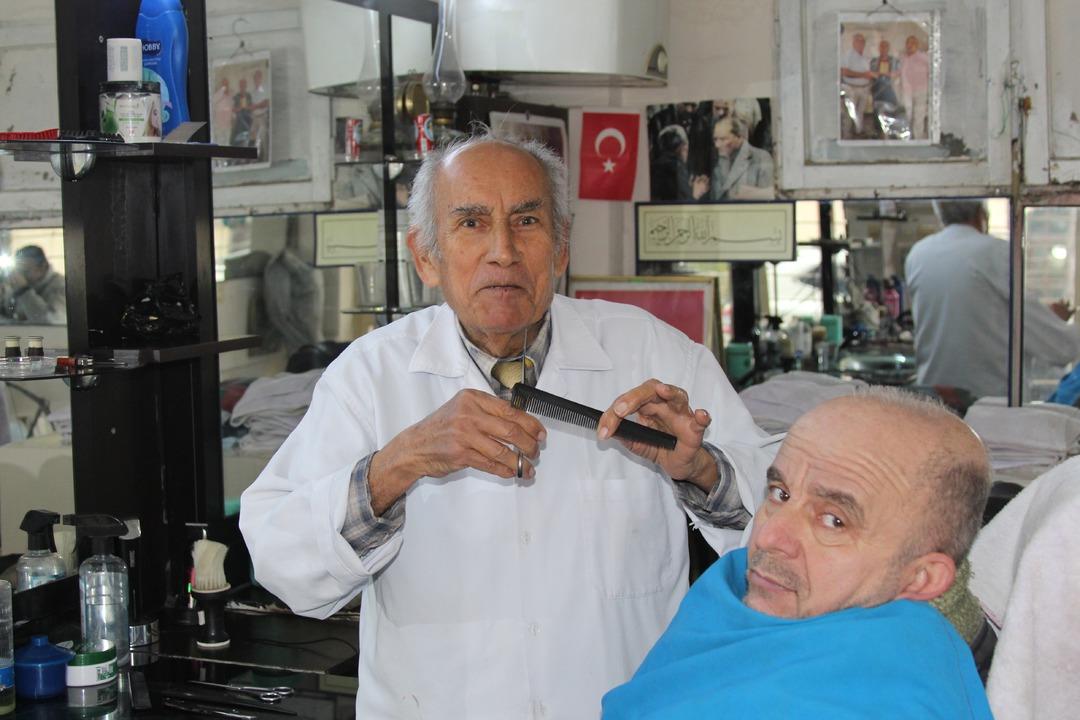 &Ccedil;ıraklığı, kalfalığı, ustalığı ve ortaklığı aynı d&uuml;kkanda yaşadı 3