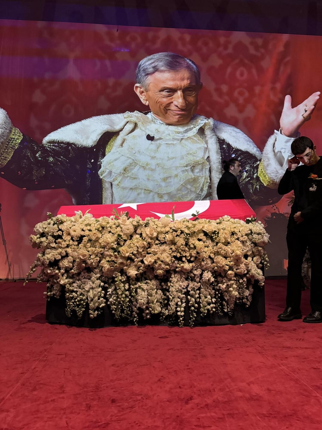 Haldun Dormen e son görev: "Türk tiyatrosu babasını kaybetti" 1