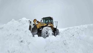 Bing&ouml;l&rsquo;de 56 k&ouml;y yolunda &ccedil;alışmalar s&uuml;r&uuml;yor
