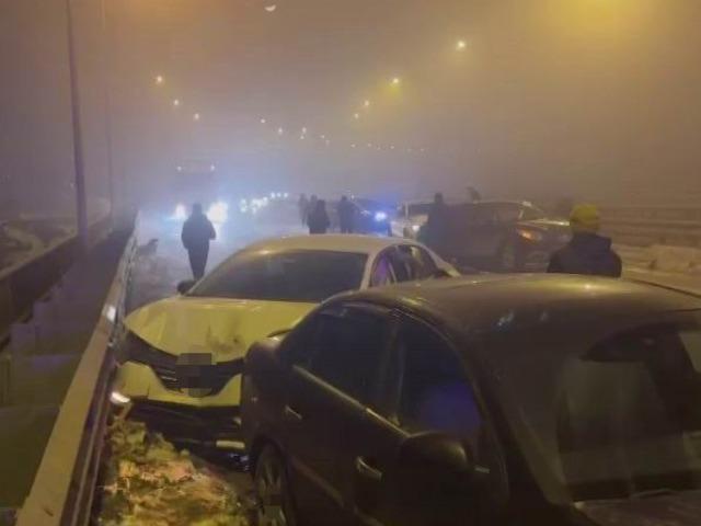 Buzlanma kazayı beraberinde getirdi: 4 yaralı