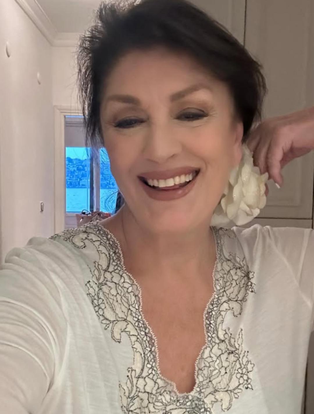 G&uuml;lşen Bubikoğlu yıllara meydan okuyor: "Enerjik ve neşeli" 1