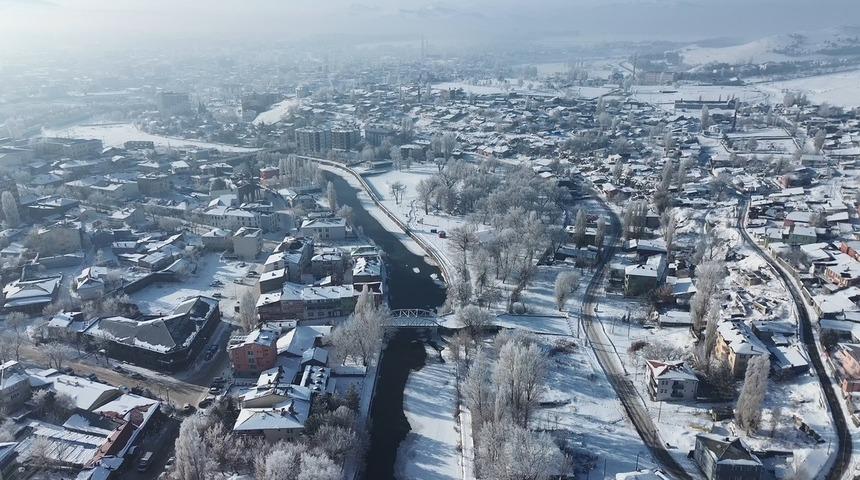 Kars&rsquo;ta beyaz &ouml;rt&uuml;
