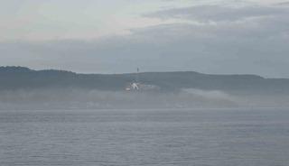 &Ccedil;anakkale Boğazı, sis sebebiyle gemi ge&ccedil;işlerine kapatıldı