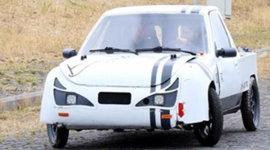 7 liraya 100 kilometre gidiyor, 500 kilo da yük taşıyor