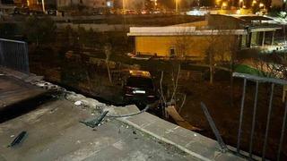 Kontrolden &ccedil;ıkan cip kafenin bah&ccedil;esine u&ccedil;tu