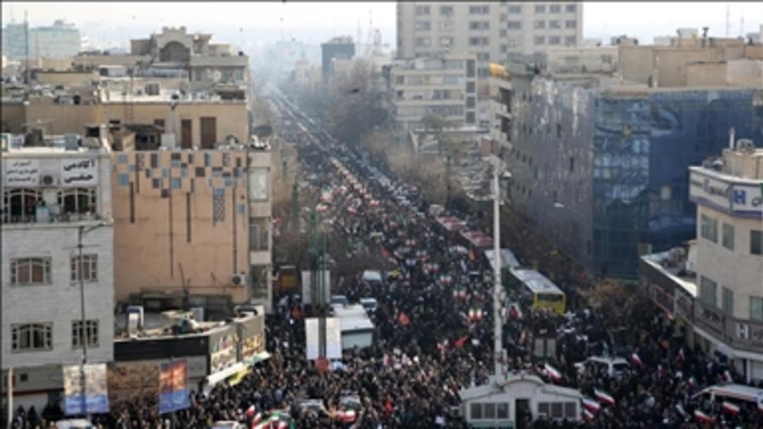 Aylık değil günlük! İran da protestoların bedeli ağır oldu: İnternet kesintilerinin faturası 20 milyon doları aştı 4