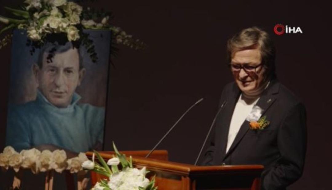 Türk tiyatrosunun usta ismi Haldun Dormen son yolculuğuna uğurlandı 5