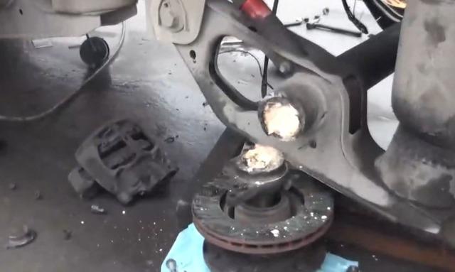 Esenyurt’ta ağır tonajlı aracın jantından 54 kilo uyuşturucu çıktı 1