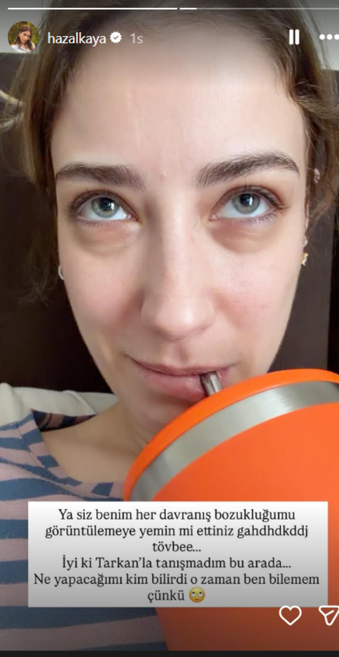 Hazal Kaya G&uuml;lşen in elini &ouml;p&uuml;nce eleştirildi! "Davranış bozukluğumu..." 1