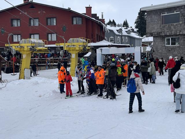 Uludağ'a akın ettiler! Adım atacak yer kalmadı