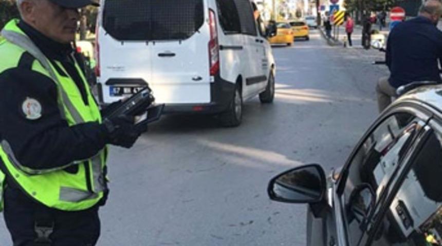 Filmli araçlara 3 ay süre